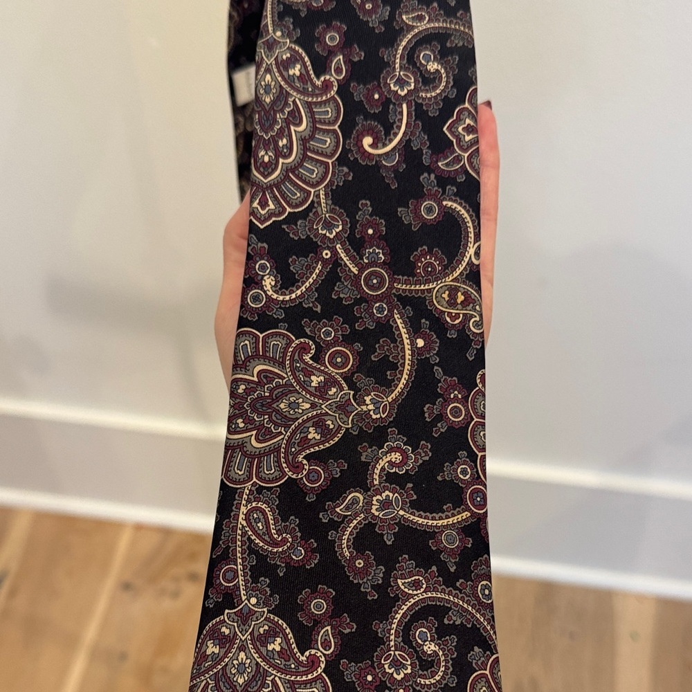 Aquascutum London Black Paisley Silk Tie with Brown and Burgundy Accents - Picture 4 of 5